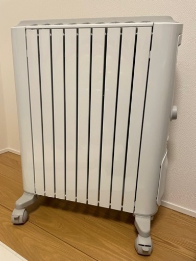 【最終値下げ】デロンギ オイルヒーター RHJ75V0915-GY リモコン付き