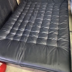 中古ソファーベッドです