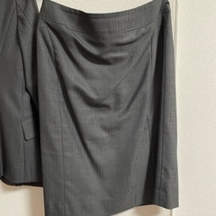 Lesoukスーツセットアップダークグレー38の画像