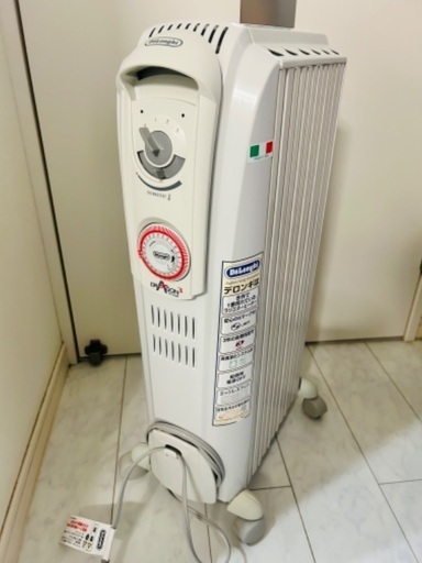 デロンギ　オイルヒーター　d061269ecf made in italy