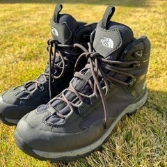ノースフェイス登山靴