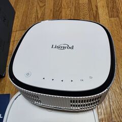 Lisowod An1 17000ルーメン コンパクトプロジェクター 電動フォーカスの画像
