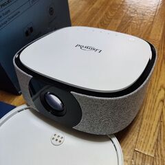 Lisowod An1 17000ルーメン コンパクトプロジェクター 電動フォーカスの画像