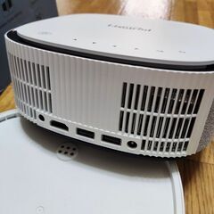 Lisowod An1 17000ルーメン コンパクトプロジェクター 電動フォーカスの画像