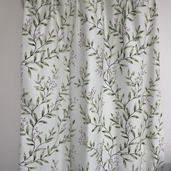 早い者勝ち　ドレープカーテン5枚と同柄タッセル5つセットの画像