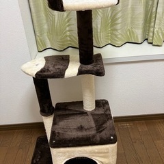 キャットタワー（ほぼ新品）