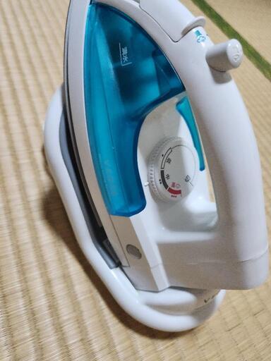 (値下げ)コードレススチームアイロン