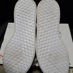 adidas　スニーカー　23.5　ほんの数回使用の画像