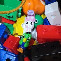 受け渡し相談中　しまじろう？　大きいブロック？の画像