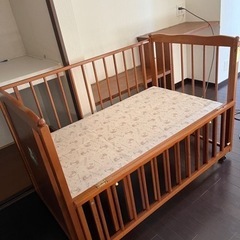 ベビーベッドの画像