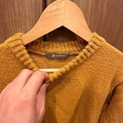 ナノユニバース　黄色　ニットの画像