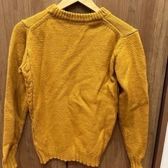 ナノユニバース　黄色　ニットの画像