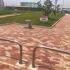 東大阪市高井田中央駅の高架沿いの公園でサッカー、フットサルしませんか？