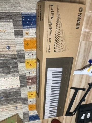 キーボード 電子ピアノ YAMAHA NP-32B ブラック スタンド・イス・ヘッドホンセット 76鍵盤 【ヤマハ NP32B】