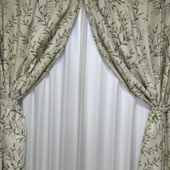 取引者決定　早い者勝ち　カーテン11枚セット100×200cm4枚＋100×190cm2枚＋100×135cm5枚の画像