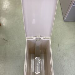 【リサイクルショップ　ピカソ　小松原】20L 消臭スリム 小型ペダルペール ふた付ゴミ箱 オフホワイト★3252★の画像