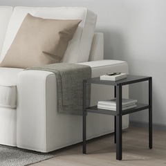 IKEA サイドテーブルの画像