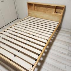 ダブルベッド　マットレス付きの画像