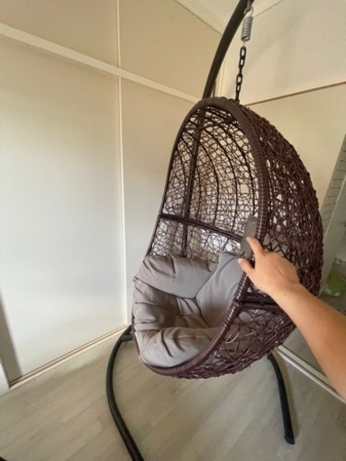 ハンギングチェア42,000円で買いました。お気になさる方へよろしくお願いします。