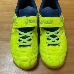 アシックス　フットサル室内　19センチの画像