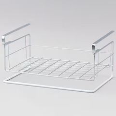 まな板ラック　【ニトリ】吊り戸棚バスケット(ビアンコ)の画像