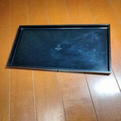 マルティグラス、鏡の置台の画像