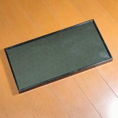 マルティグラス、鏡の置台の画像