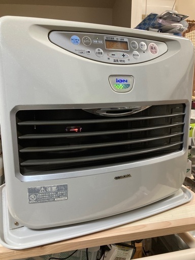 石油ファンヒーター オーバーホール品 パワーあります。コロナ製