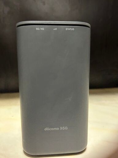 ドコモ　home5G　本体【動作確認済】