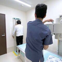 【正社員】診療放射線技師/メディア出演多数の呼吸器専門クリニック／弘明寺駅から徒歩3分／正社員／中途／テレビ出演多数の呼吸器専門クリニック／残業ほぼなし！／社保完備！／人間関係が良好♪／教育制度にも力を入れてます！の画像