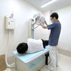 【正社員】診療放射線技師/メディア出演多数の呼吸器専門クリニック／弘明寺駅から徒歩3分／正社員／中途／テレビ出演多数の呼吸器専門クリニック／残業ほぼなし！／社保完備！／人間関係が良好♪／教育制度にも力を入れてます！の画像