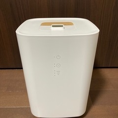 加湿器　ハイブリッド式　ホワイトの画像
