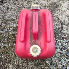 灯油缶の画像