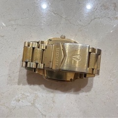 Nixon ニクソン　腕時計　ゴールドの画像