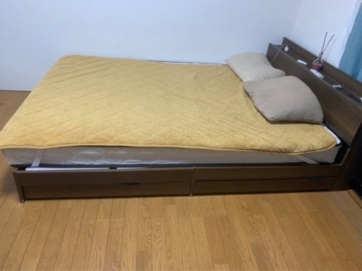 ベッド