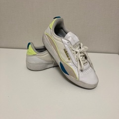 adidas スニーカー（28.5センチ）の画像