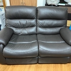 ニトリ電動ソファ　革張りの画像