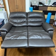 ニトリ電動ソファ　革張りの画像