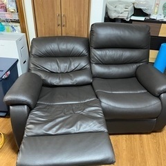 ニトリ電動ソファ　革張りの画像