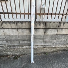 IKEA ロールスクリーン　プロジェクタースクリーン