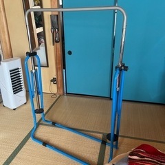 折りたたみ式鉄棒の画像