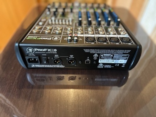 【美品】Mackie ProFX8V2 ミキサー