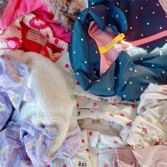子供服 フリマ★ 女の子 服110 120 130　cm 男の子 70cm　靴 帽子 上着 コート etc沢山有の画像