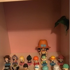 ワンピースのフィギュアセット在庫整理中