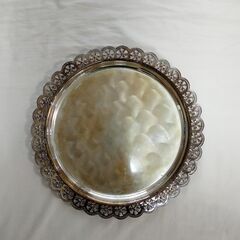 銀仕上げの大きめプレート　直径30cm