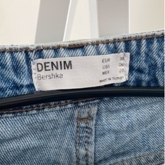 Bershka ジーンズ レディースの画像