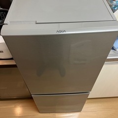 2019年製　AQUA冷蔵庫　126ℓ  1-2人用の画像
