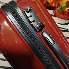 旅行カバン　スーツケース　赤　トラベルバッグの画像