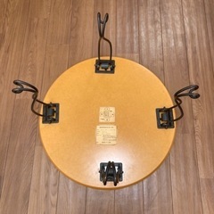 折りたたみ机の画像