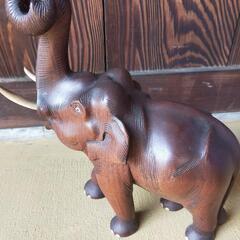 木彫りのぞうさん②の画像